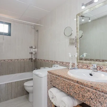 Apartamento Biniforcat 52 *